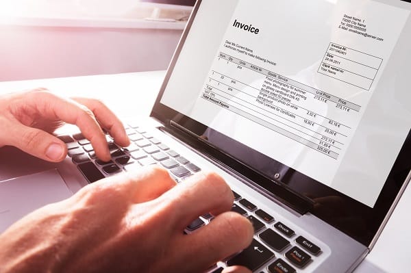 ما هي شروط تطبيق الفاتورة الالكترونية؟